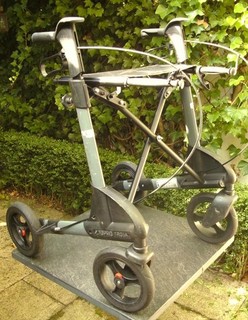 TOPRO "Troja 2 G Medium" 🇳🇴 Rollator grau bis 150 kg gebr. NP: 379€