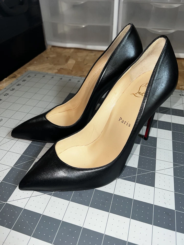 Christian Louboutin Pigalle 100 Tacones de becerro Negro Stiletto Rojo Parte Inferior Talla 39.5 Foto 3 de 4