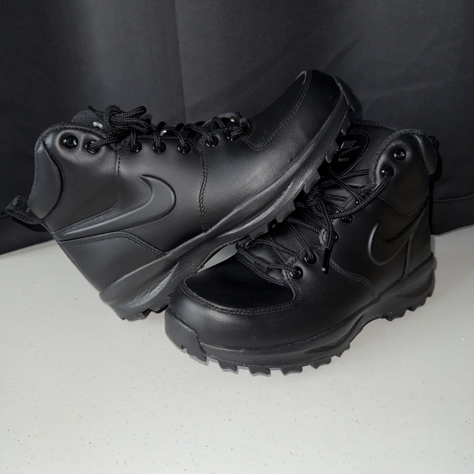 Nike ACG Manoa Triple Black Leather High Top Hiking Boots Men Size 8 Women 9.5
