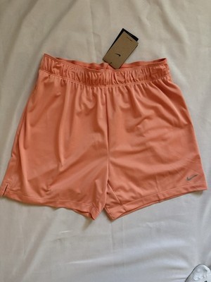 NEW Nike Shorts Dri FIT Attack 5 Inch Training Gym Peach DA0319 Women s Medium