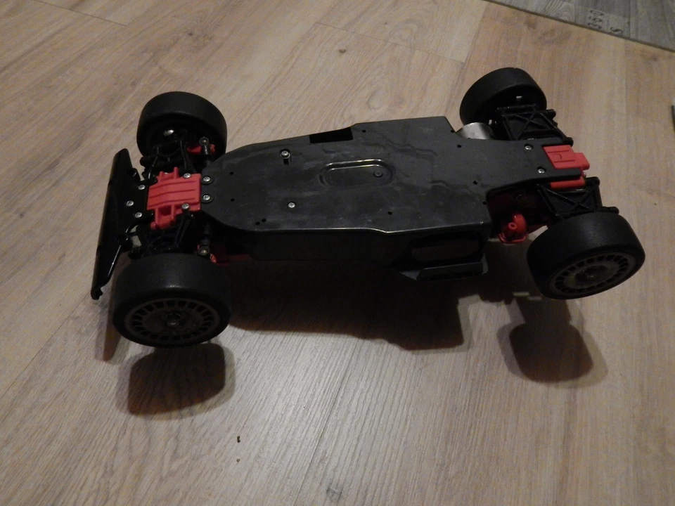 Tamiya #58108 Mercedes Benz 190E Königs Pilsener TA-01 Chassis, Vintage 1992 - Bild 4 von 4