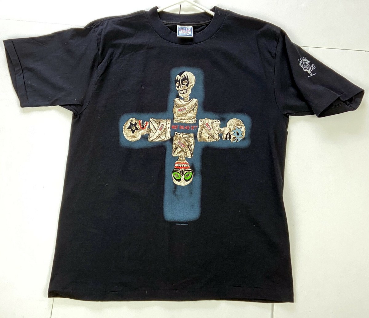 Vintage KISS T-Shirt Not Dead Yet Skulls Straitjackets Cross Vintage KISS T-Shirt Not Dead Yet Skulls Straitjackets Cross