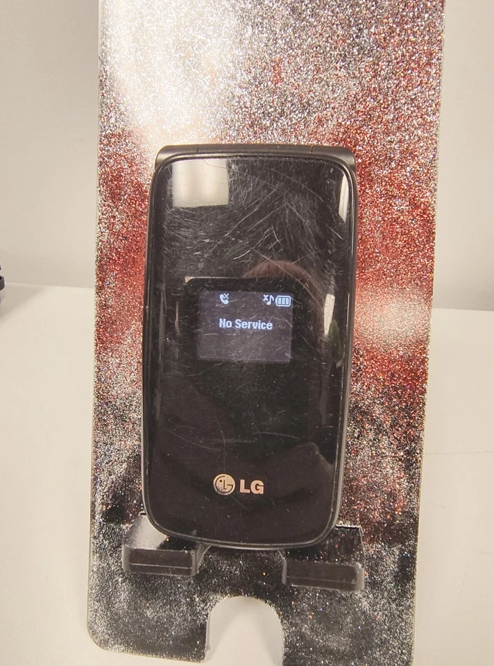 LG LG221C - Black TracFone CDMA Cellular Flip Phone - Image 4 of 4