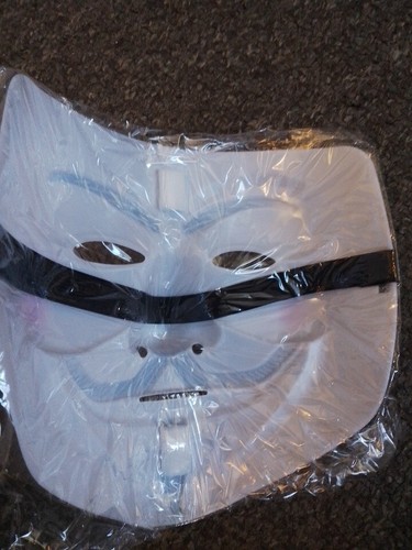 V Vendetta Guy Fawkes Anonymous Hacker Face Mask HalloweenCosplay Party Prop - Picture 2 of 3