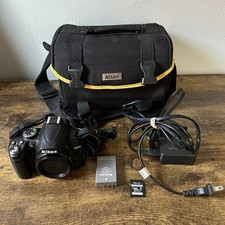 Nikon D3000 Digital SLR Camera w/16GB Mem, Bag, 1 Bat and Charger - Tested