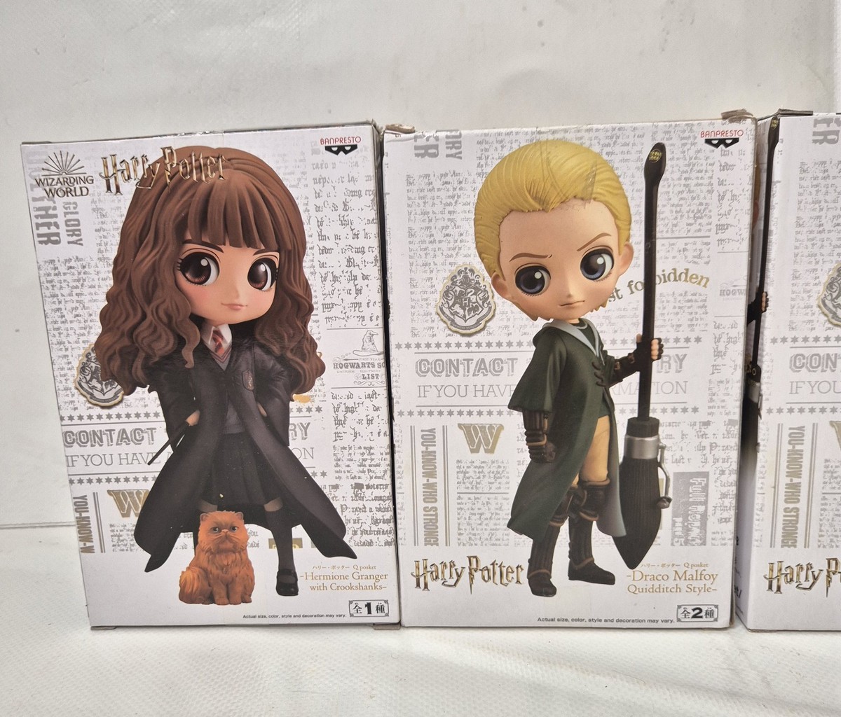Harry Potter Harry Potter in Quidditch Uniform 8 Statue Icon Heroes