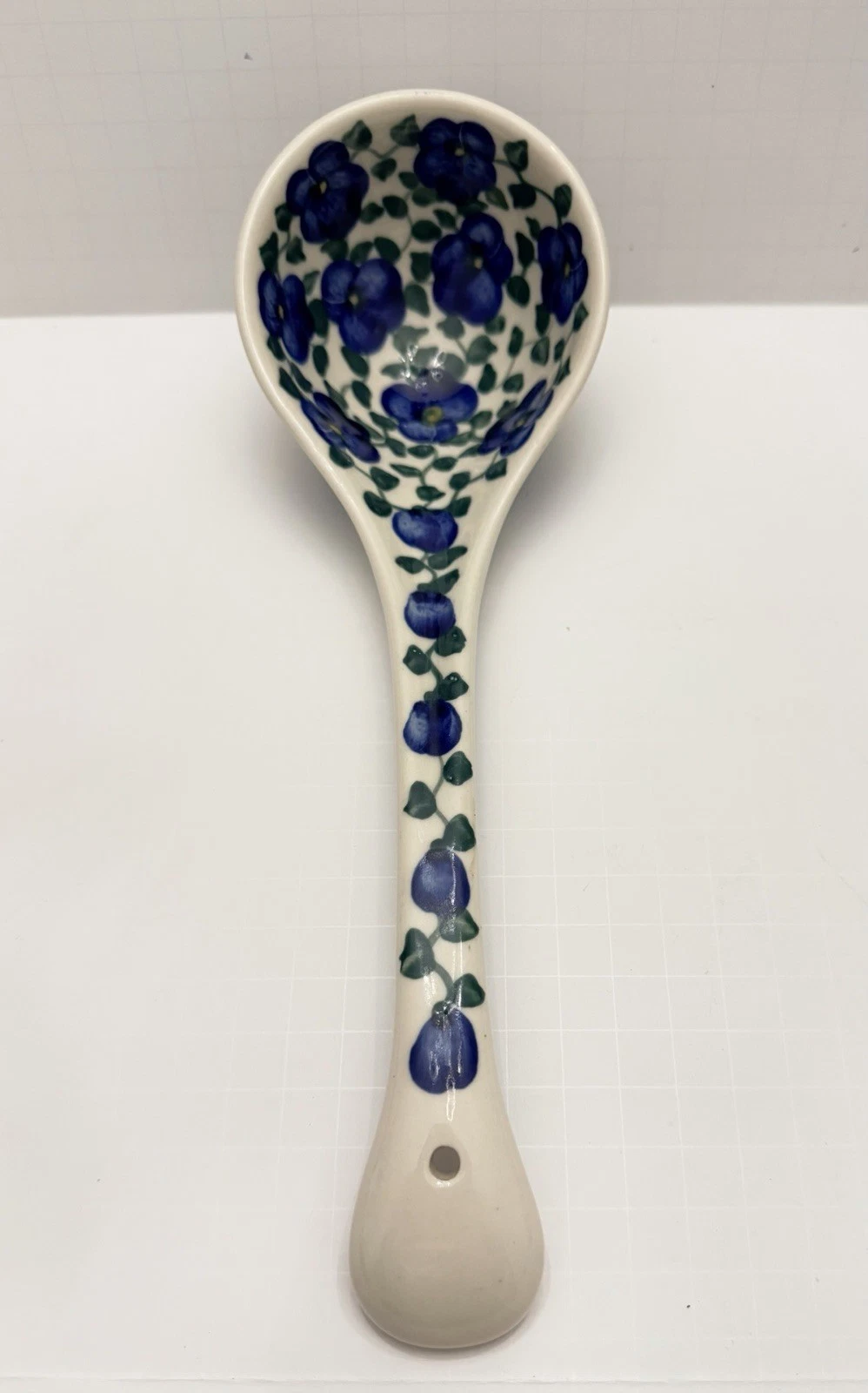 Petals & Ivy WR Ceramika Polish Pottery Gravy Sauce Ladle 12” Blue Boleslawiec
Opens in a new window