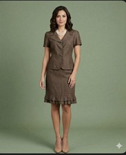 NEW Tahari ASL Skirt Suit Size 6 Two Piece Set Pockets Luxurious Linen Light