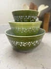 Pyrex 3 Pc. Nesting Bowl Set, Crazy Daisy, Spring Blossom, Green #'s 401-403 (c)