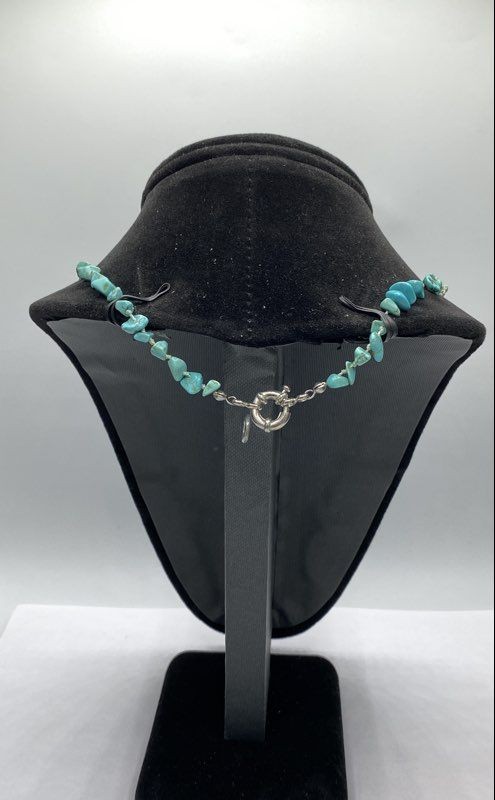 Silver Tone Assorted Turquoise Chip Necklace & Ea… - image 9