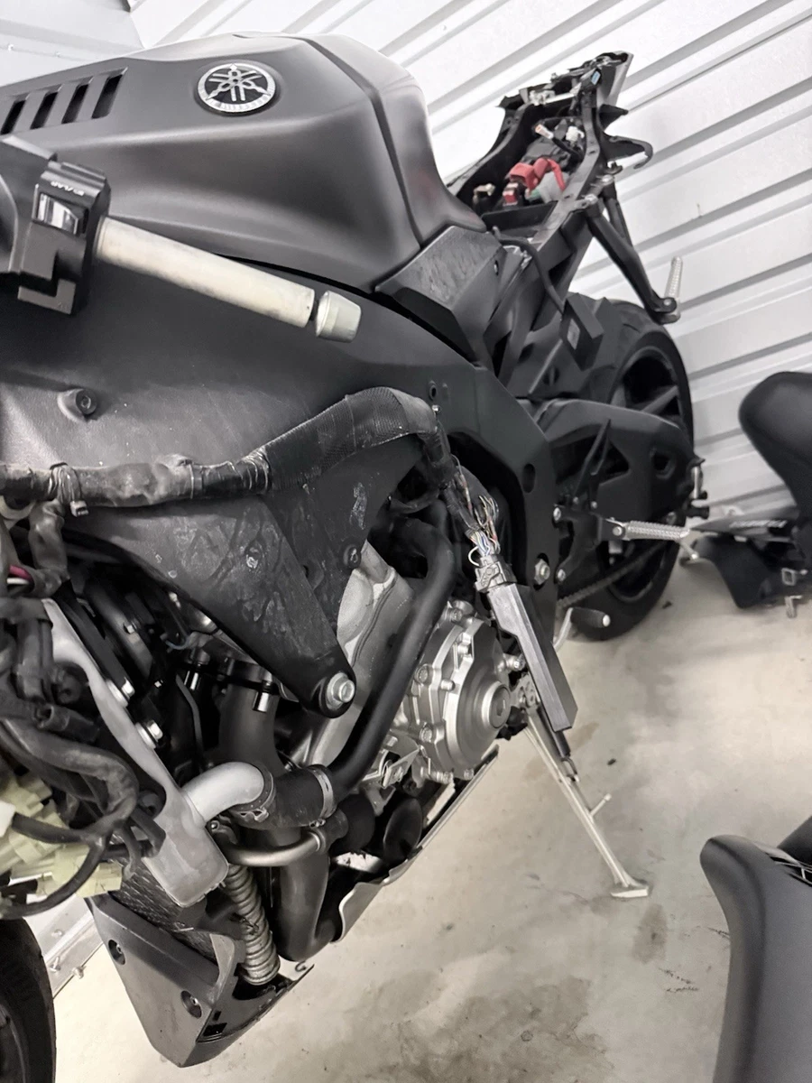 25+ Yamaha YZF R1M Motorcycle & Scooter Fairings, Plastics & Body