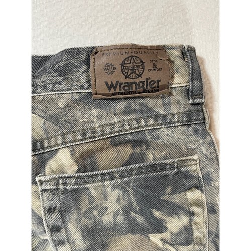 Boy's Wrangler RealTree Double Knee Front Camo Duck Hunting Jean Pants Sz 10 (R) - Picture 4 of 5