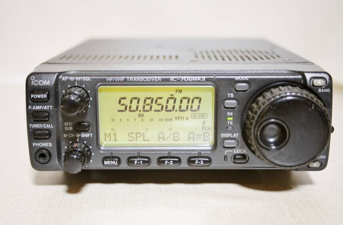 ICOM IC-706MK2 HF/50/144MHz All Mode 150W Transceiver Used ICOM IC-706MK2 HF/50/144MHz All Mode 150W Transceiver Used