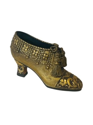 Danbury Mint Steps in Time Just Right Shoe Willitts Raine Figurine Sentimental