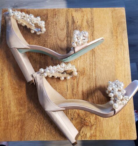 Tacones Betsey Johnson Cuentas Perlas Talla 8.5 Nuevos Sin Caja 4" Tacón Tan Hermoso - Imagen 2 de 8