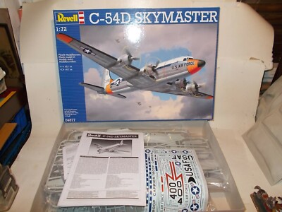 REVELL 1/72 :'' C 54 D SKYMASTER''....ladenneu