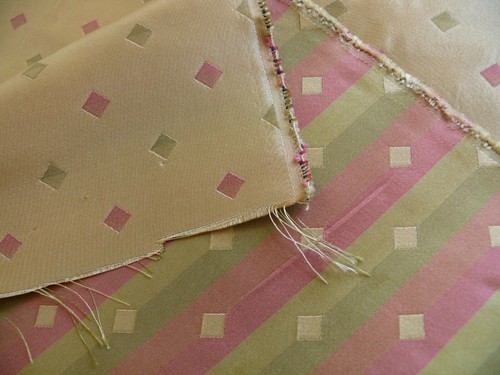 BY YARD HiEND 100%SILK JACQUARD HEAVY! DIAMOND DOT STRIPE TUSCANA GOLD PINK - Picture 3 of 10