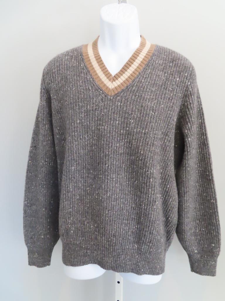 BRUNELLO CUCINELLI グレー Vネックセーター Brunello Cucinelli Gray Speckled Mens V-Neck Pullover Sweater EUR