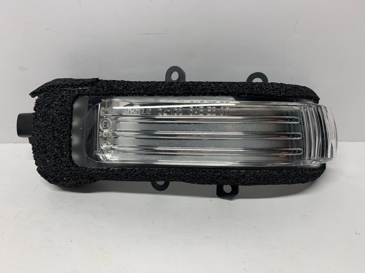 Genuine Toyota 2009-2020 Lamp Assy Side Turn Signal Left 81740 