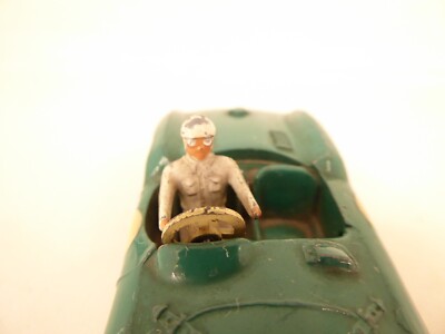 DINKY TOYS BOÎTE repro 506 aston martin DB3 sport EUR 4,50 - FR