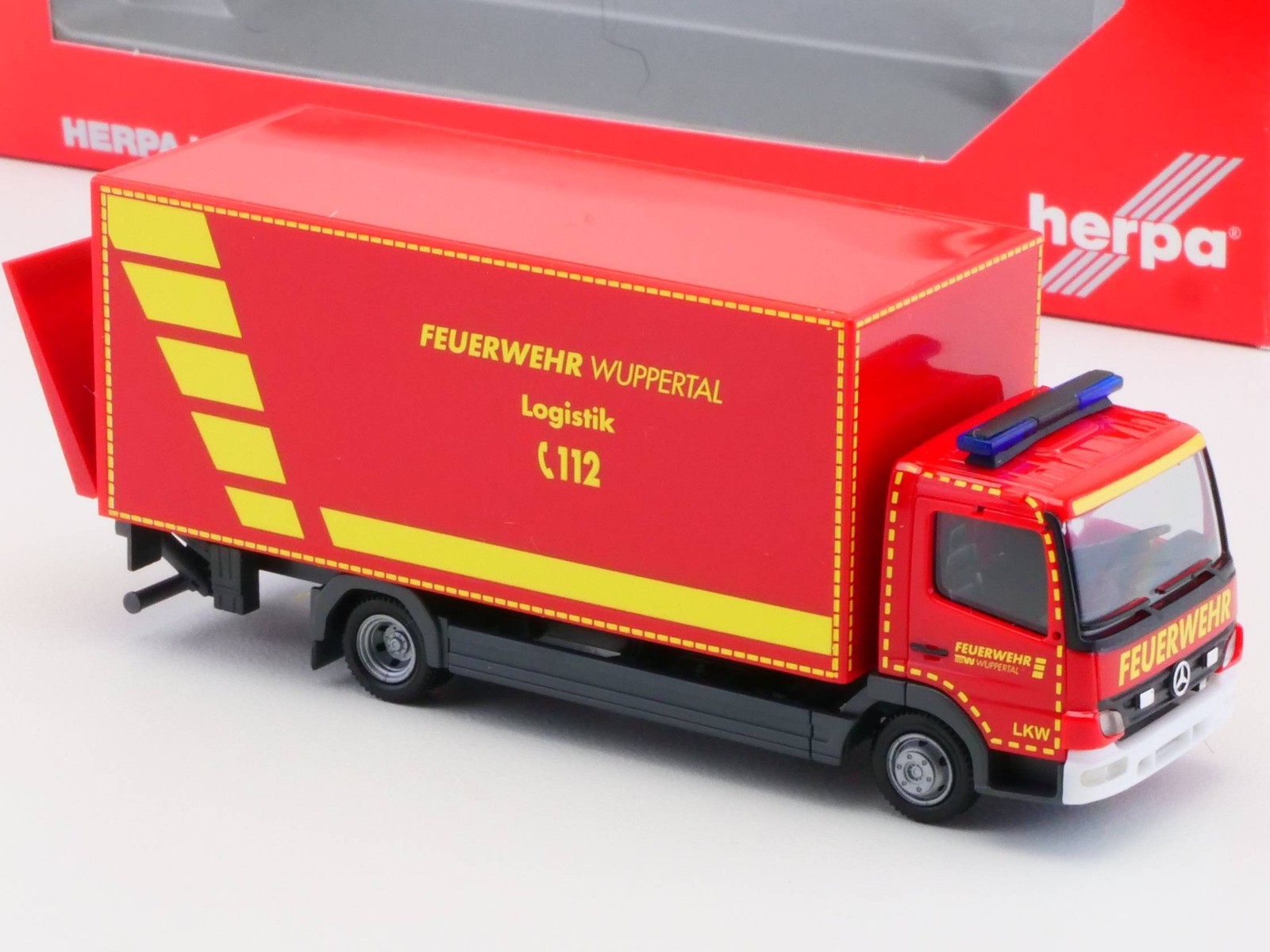 Herpa 091435 MB Atego Fire Truck Wuppertal Truck 1:87 Mint! OVP 1705-01-27
