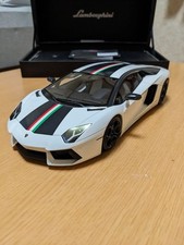 MR Collection 1/18 Lamborghini Aventador