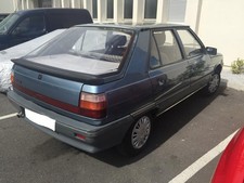 Retroviseur gauche (ou coque) Renault R11