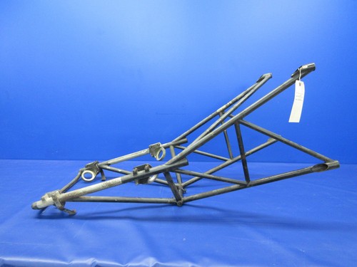 Piper PA-34-200T Seneca Engine Mount Assy Continental P/N 37105-00 (0123-989)