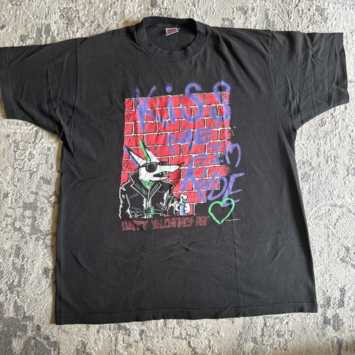Vintage Kiss Me I’m Rude Dog taglia 2XL FOTL etichetta Buon San Valentino SUN SPORTSWEAR - Foto 1 di 14
