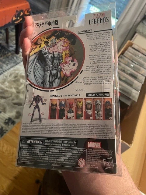  Figura de acción Magneto de 6 pulgadas X-Men Marvel Legends POR HASBRO 2021 Foto 2 de 2