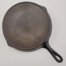 Chicago Hardware Foundry No. 8 Cast Iron Skillet Diamond Logo Restored Seasoned