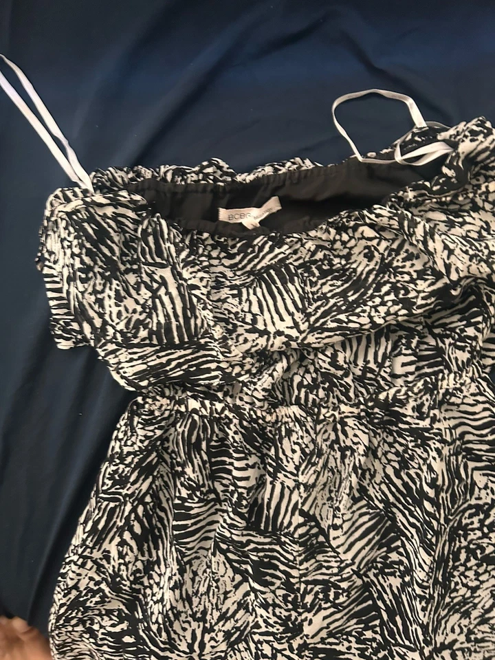 BCBGENERATION Overlay Black White Jumpsuit SGM9B841 Chiffon Size Small Wide Leg - Image 4 of 4