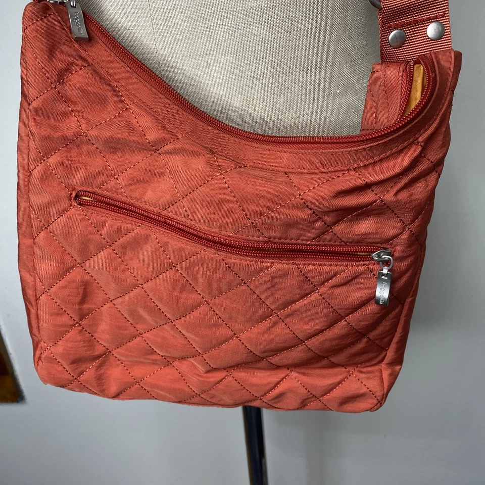 Baggallini Cartera Nylon Bolso de Mano Cartera Rojo Bandolera Correa Ajustable Foto 4 de 4