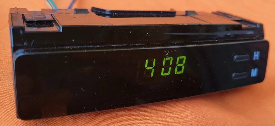 2003-2008 TOYOTA COROLLA DIGITAL CENTER DASH CLOCK DISPLAY OEM TESTED USED - Image 2 of 4