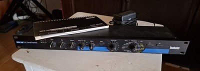 Lexicon MPX 100 Dual-Channel Effektprozessor
