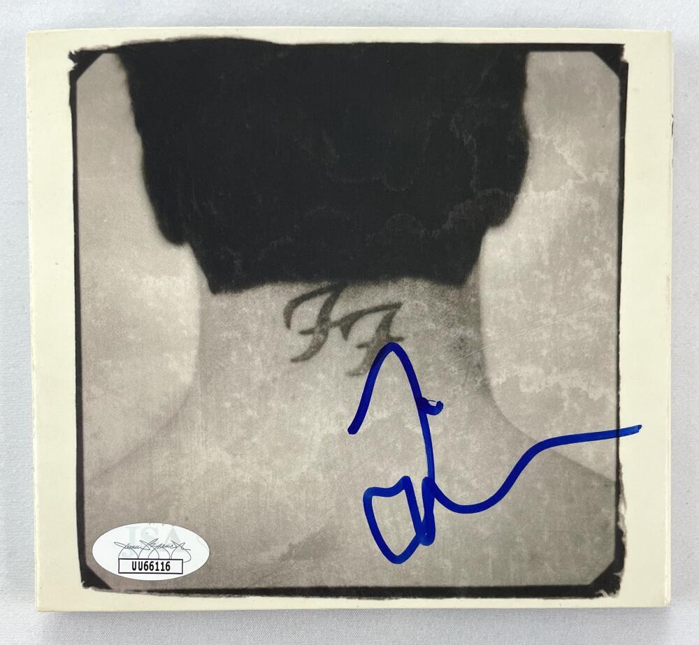 FOO FIGHTERS DAVE GROHL BAND SIGNED ALBUM AUTOGRAPH IN YOUR HONOR BECKETT LOA