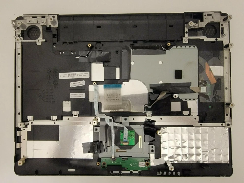 TOSHIBA SATELLITE A105 - S361 CUBIERTA SUPERIOR REPOSAMANOS/TECLADO/TOUCHPAD V000060340 Foto 2 de 4