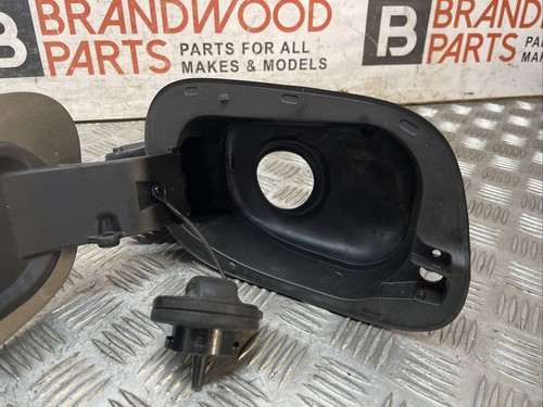 2018 VOLKSWAGEN POLO FUEL FLAP LA7N LIMESTONE GREY 2GS809857 - Picture 10 of 24