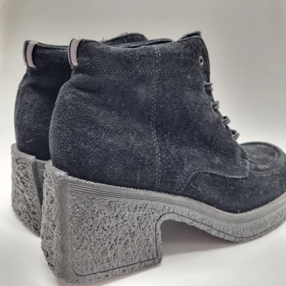 De Colección Hush Puppies Grueso Y2K Botines Gamuza Zapatilla Plataforma Negro Gótico Emo Talla 7.5 Foto 4 de 4