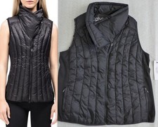 Preços baixos em Calvin Klein Nylon Outer Shell Solid Vests for