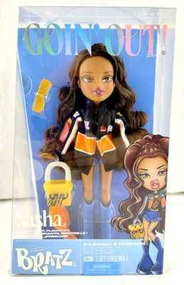 BRATZ Goin' Out! - Sasha / Bunny Boo - Doll w/ Accessories - MGA