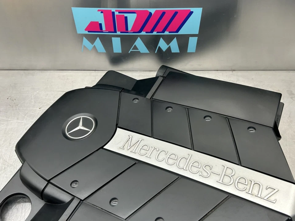 Mercedes-Benz Clase SL 2003-06 cubierta de caja de admisión de aire motor Mercedes SL500 SL600 Foto 2 de 4