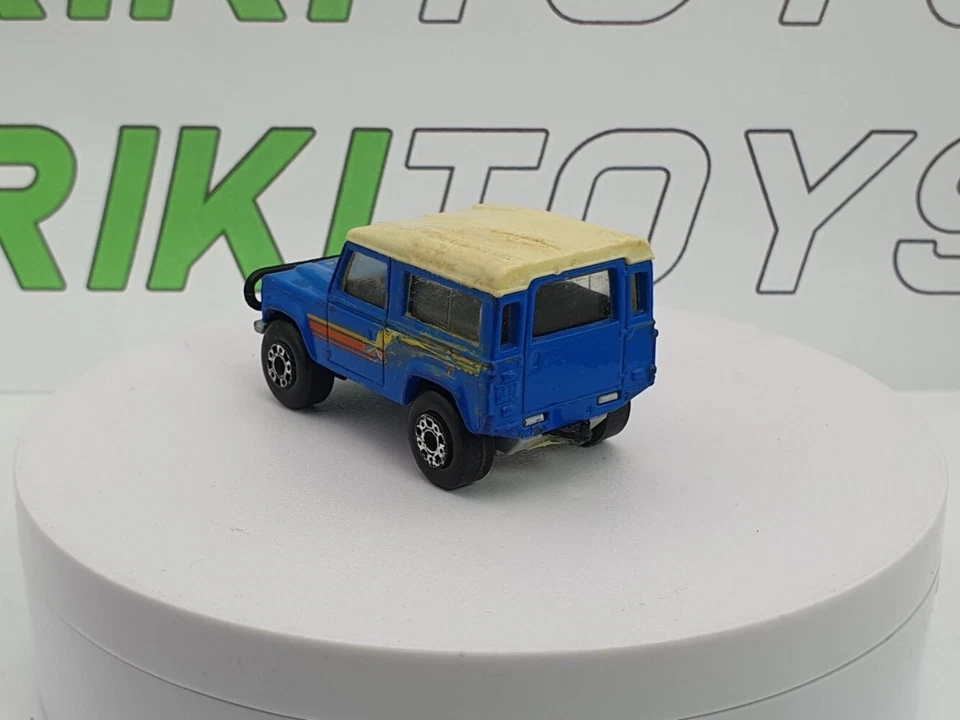Land Rover Defender 90 Matchbox 1/60 Blu - Immagine 2 di 4