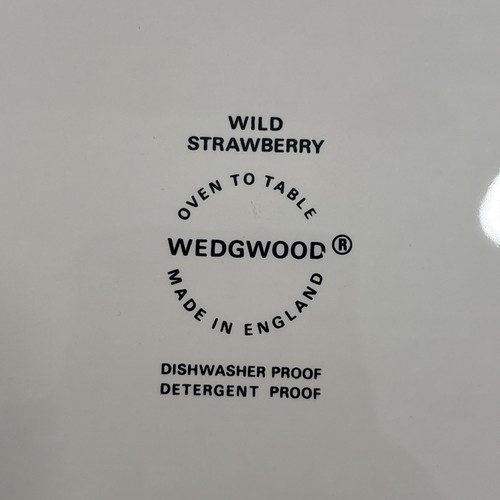 Wedgwood Piatto Casseruola da Forno a Tavola Fragola Selvatica 8,5 x 10,5" - Foto 5 di 8