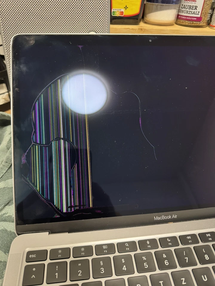 defektes macbook für bastler - Bild 2 von 4