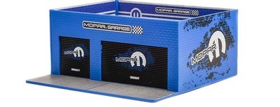 GREENLIGHT  1:64  MOPAR GARAGE MECHANIC'S CORNER SERIES WEEKEND WORKSHOP GL57093