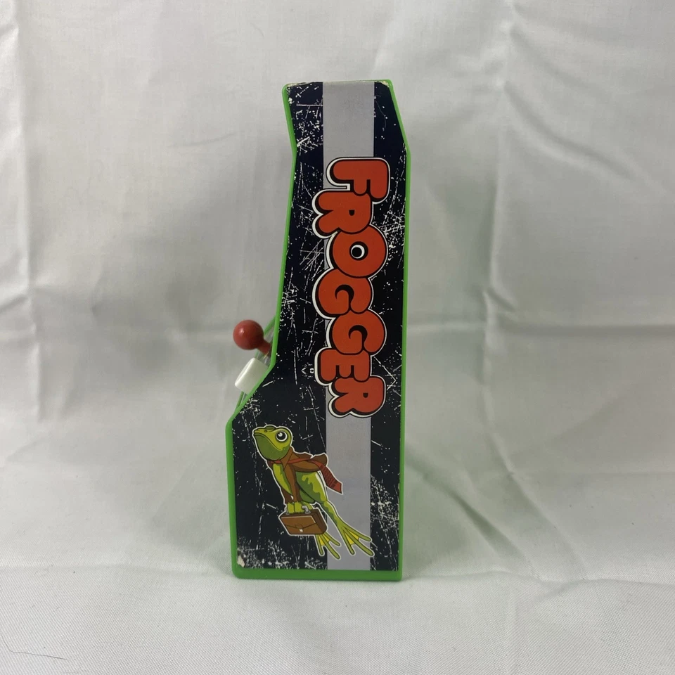 Frogger Retro Mini Arcade Game Electronic Handheld Toy - Image 3 of 3