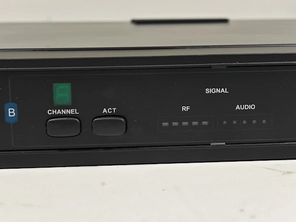 MIPRO ACT-707DE Kabellos Empfänger - Ungeprüft, Gebraucht, Sehen Fotos - Bild 4 von 4