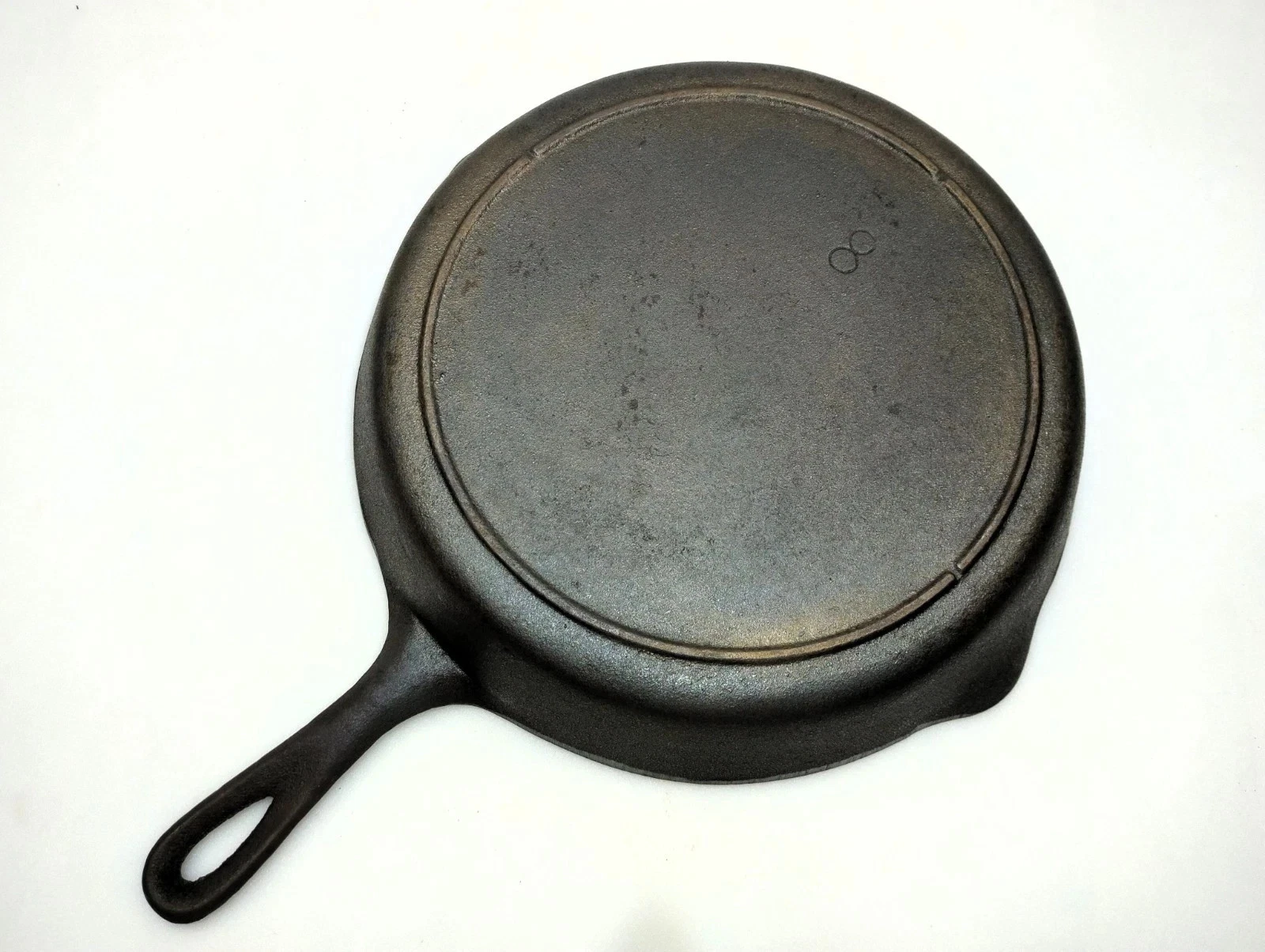 Vintage Lodge #8 Skillet 3 Notch Heat Ring 10.5" Restored & Seasoned Cast Iron