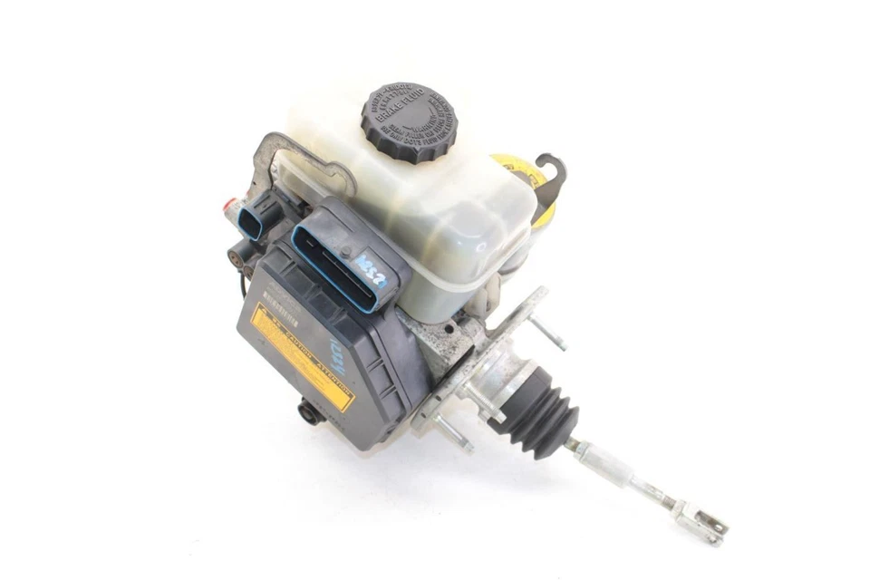 07-14 Toyota FJ Cruiser 4.0L ABS cilindro maestro potenciador de freno hidráulico Foto 3 de 4